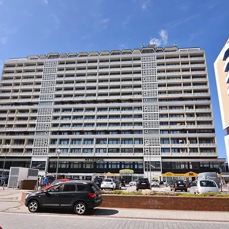 Metropol, Whg 250, Landseite *